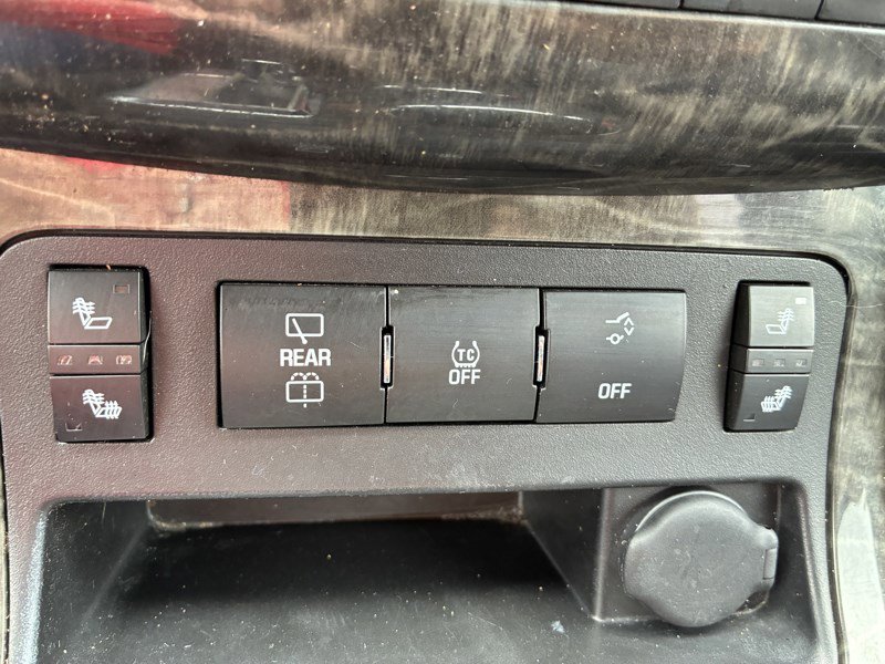 Used 2014 Buick Enclave Leather image 12