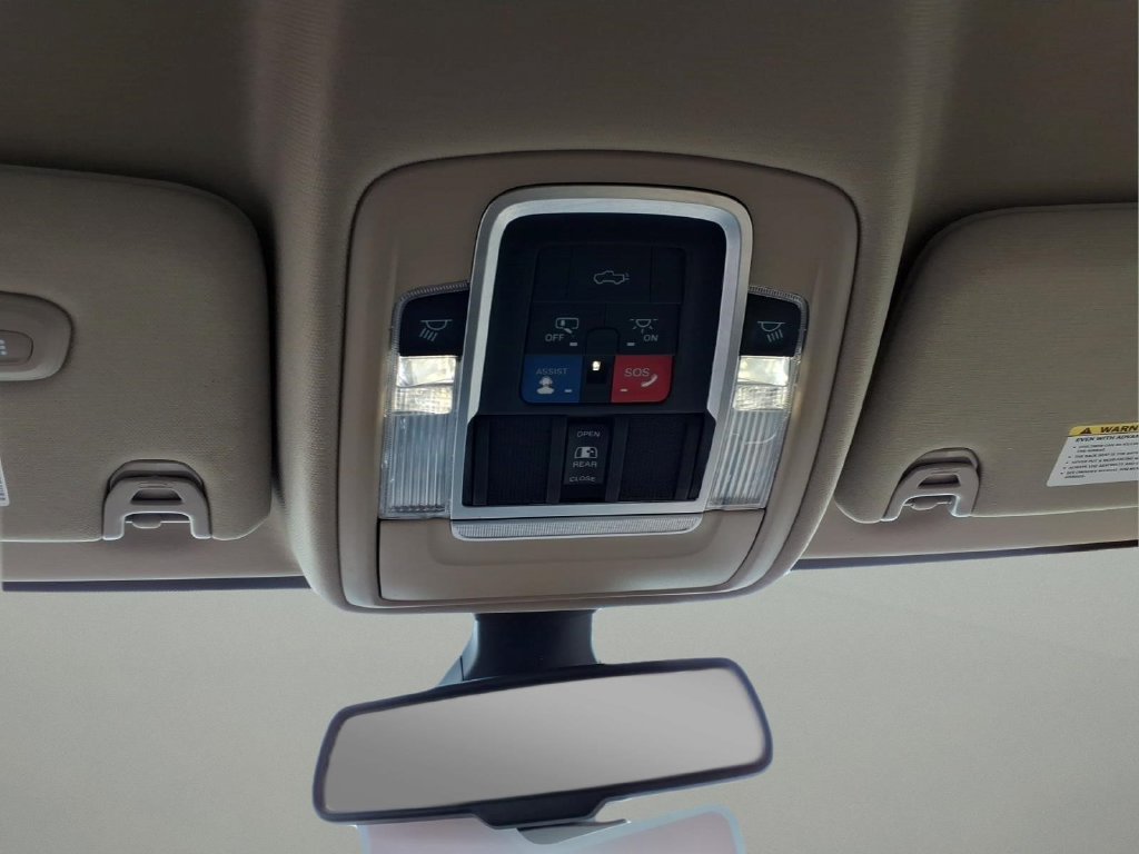 Used 2022 RAM 3500 Limited AWD/4WD image 24