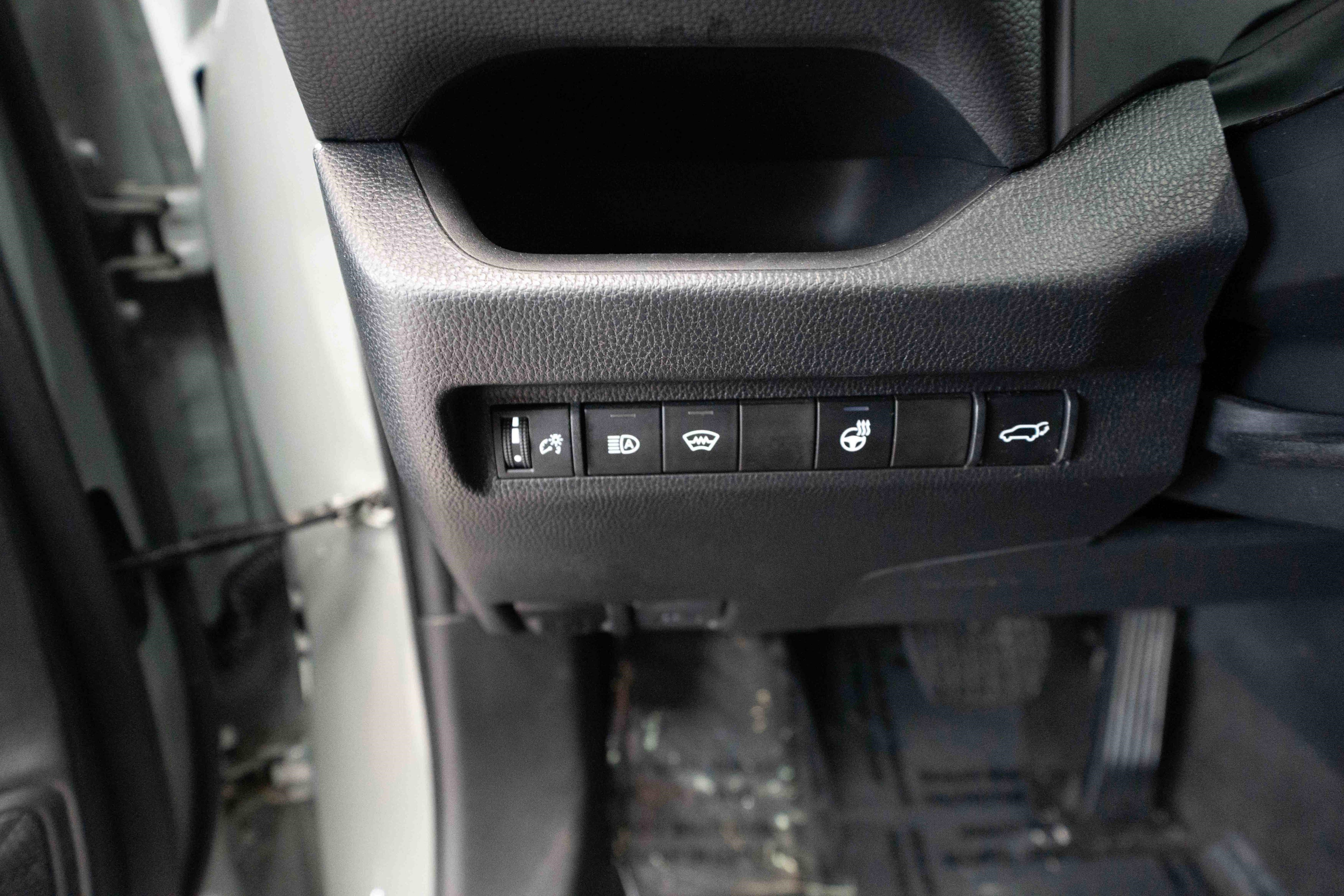 Used 2023 Toyota RAV4 XLE w/ Convenience Package AWD/4WD image 11