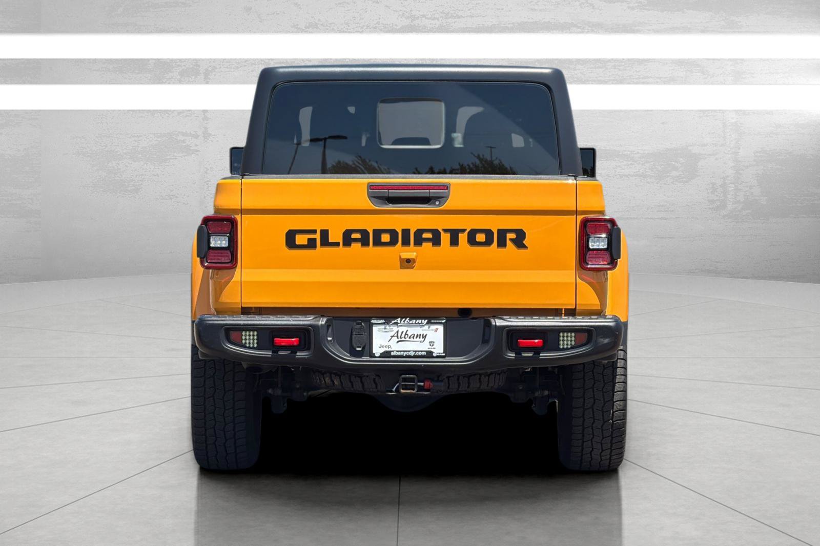 Used 2021 Jeep Gladiator Rubicon AWD/4WD image 7