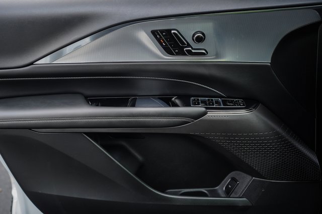 Used 2024 Cadillac Lyriq Tech image 36