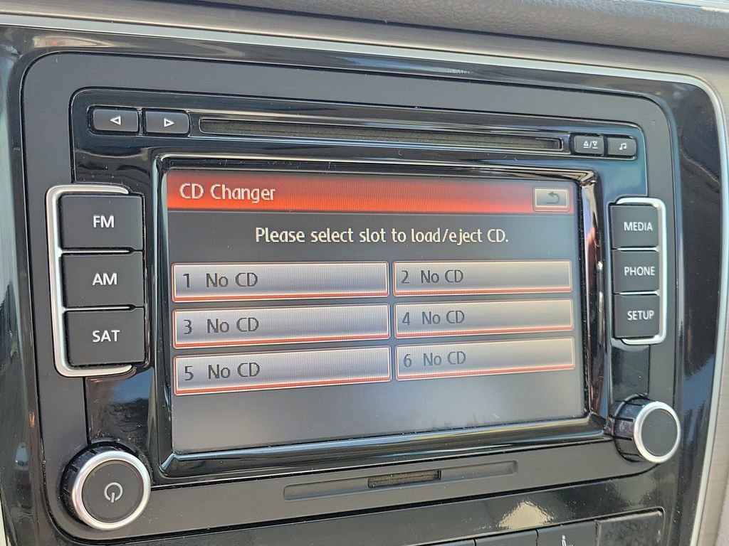 Used 2014 Volkswagen Passat TDI SE FWD image 24