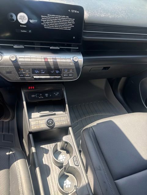 Used 2024 Hyundai Kona Limited AWD/4WD image 11