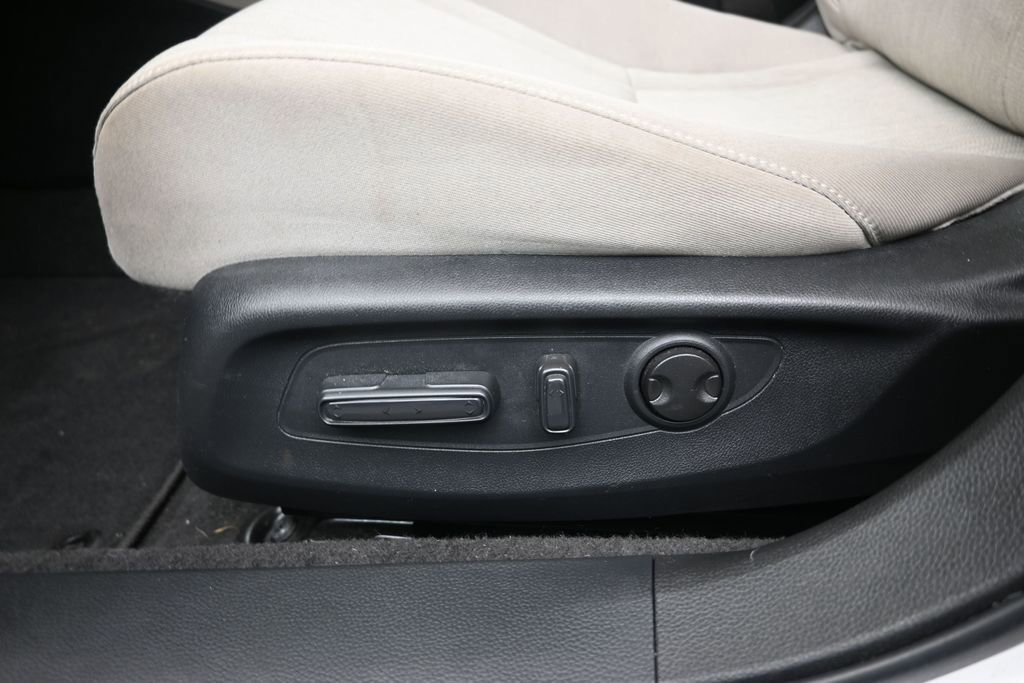 Certified 2023 Honda Accord EX image 16