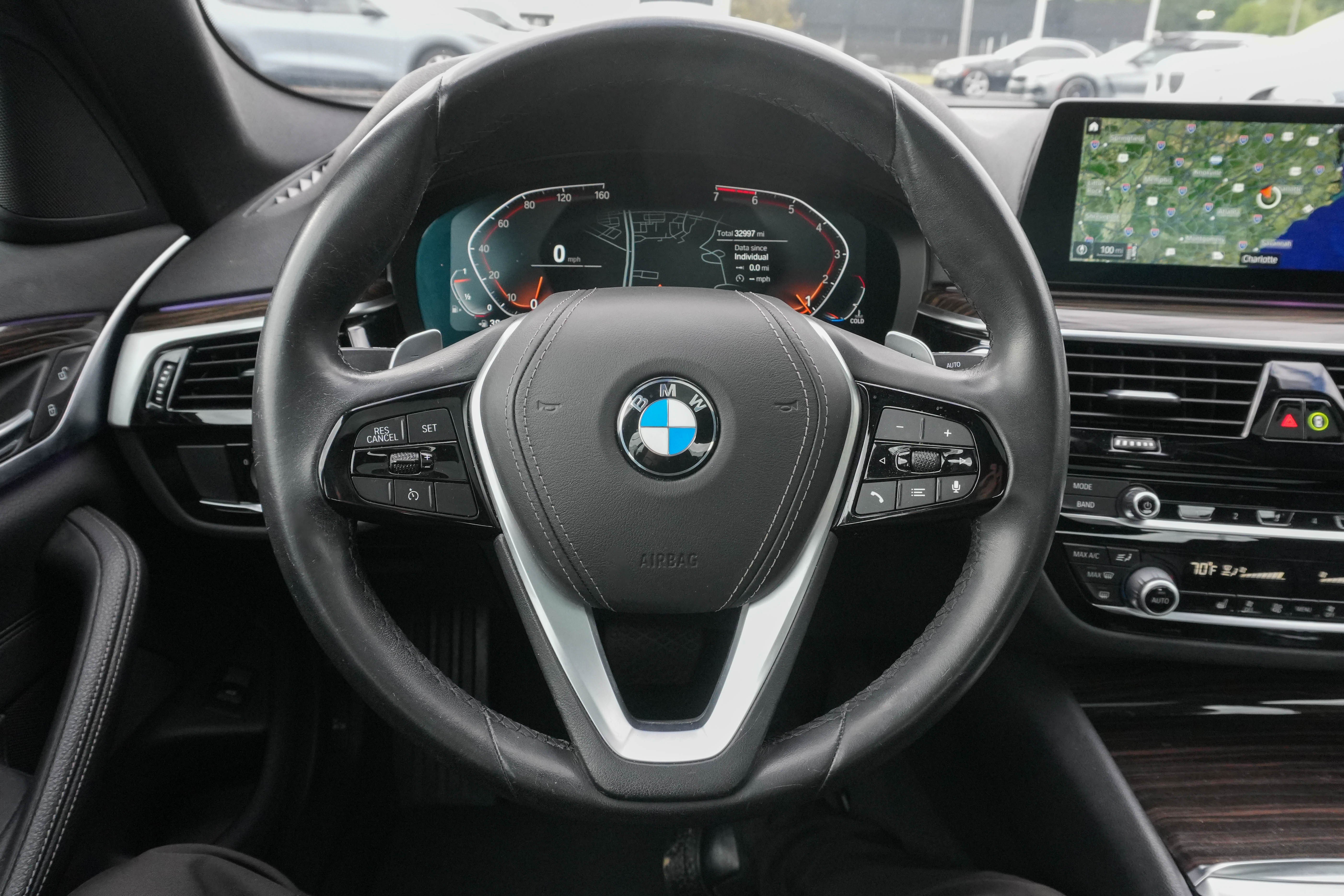 Used 2020 BMW 530i w/ Convenience Package RWD image 17