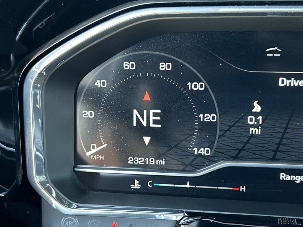 Used 2025 GMC Sierra 1500 Elevation image 12