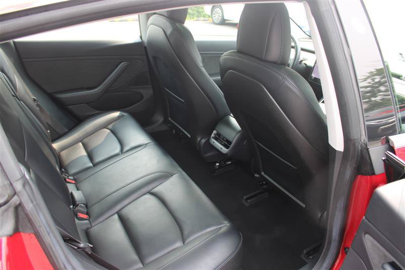 Used 2018 Tesla Model 3 Long Range RWD image 12