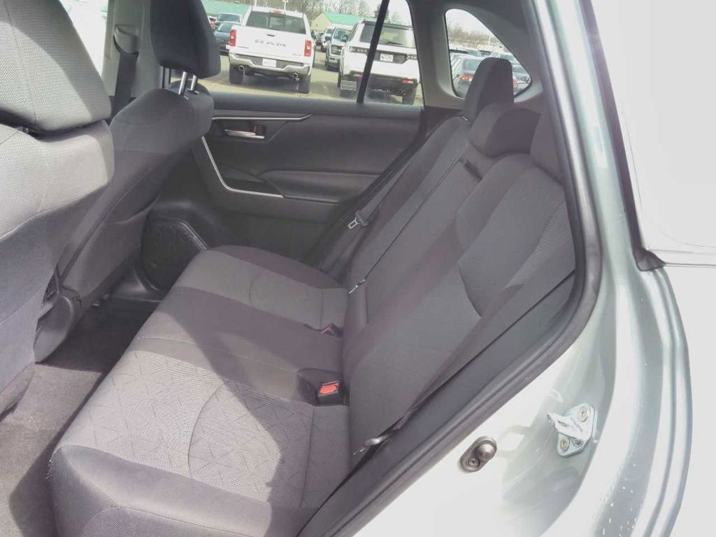 Used 2023 Toyota RAV4 XLE image 3