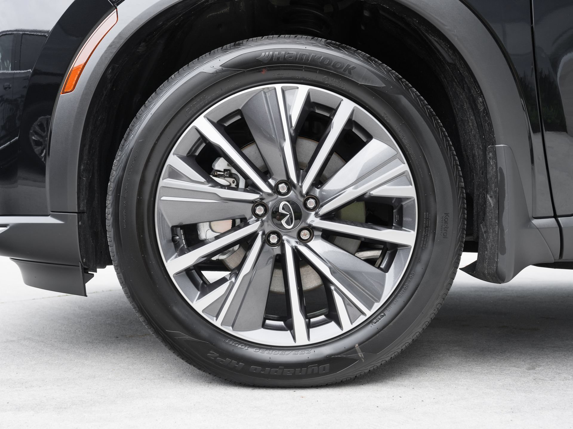 Certified 2026 INFINITI QX60 Luxe w/ Family Package FWD image 29