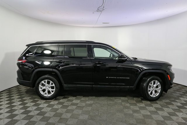 Used 2023 Jeep Grand Cherokee L Limited image 15