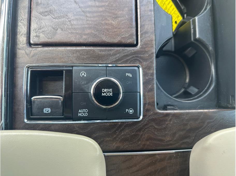 Used 2018 Lincoln Navigator Reserve w/ Technology Package image 18
