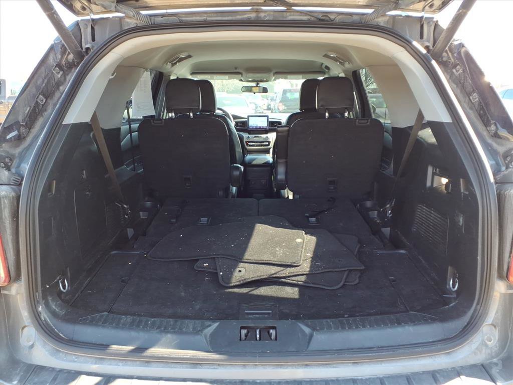 Used 2023 Ford Explorer XLT w/ Equipment Group 202A image 29