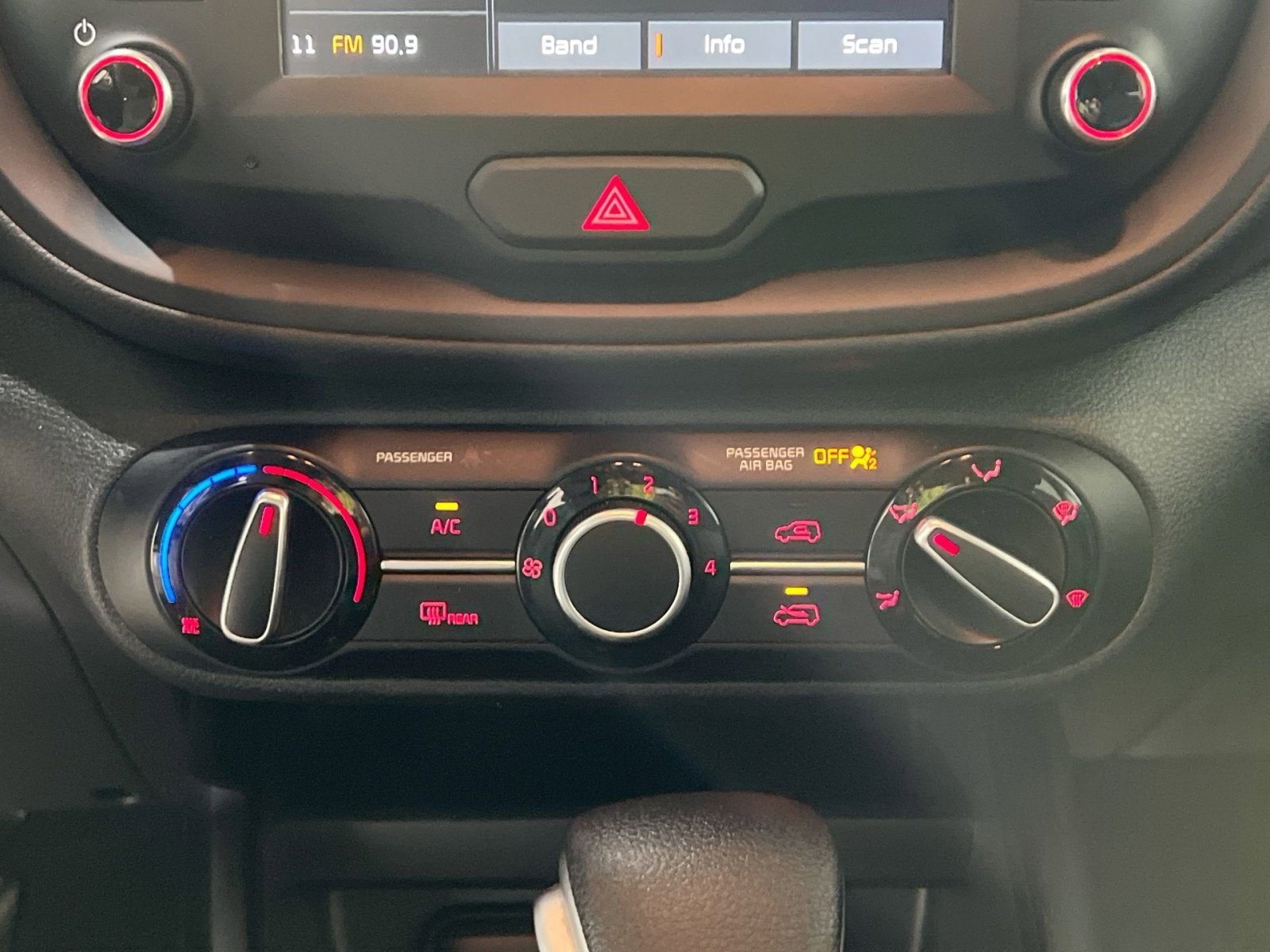 Used 2021 Kia Soul S image 17