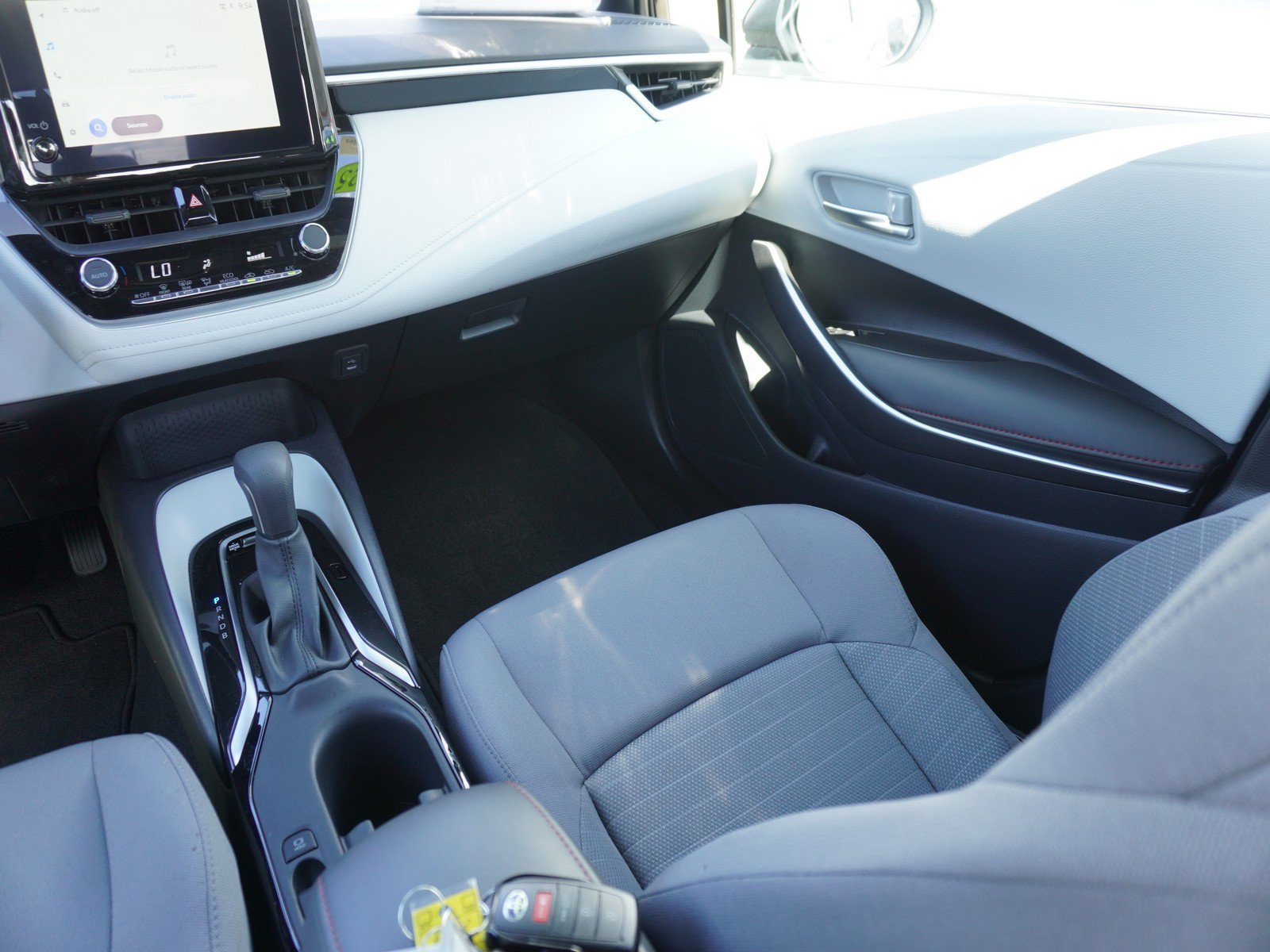 Used 2025 Toyota Corolla SE FWD image 15