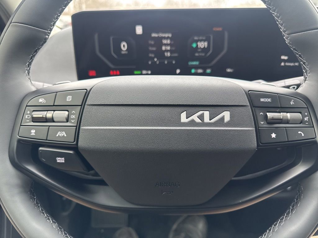 New 2025 Kia EV6 Light w/ Light LR Technology Package image 8