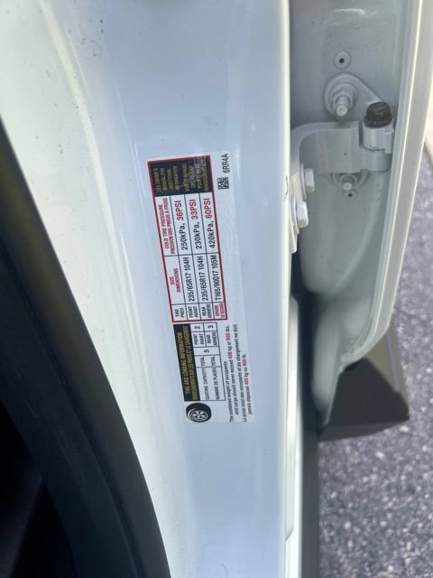 Used 2024 Nissan Rogue S AWD/4WD image 42