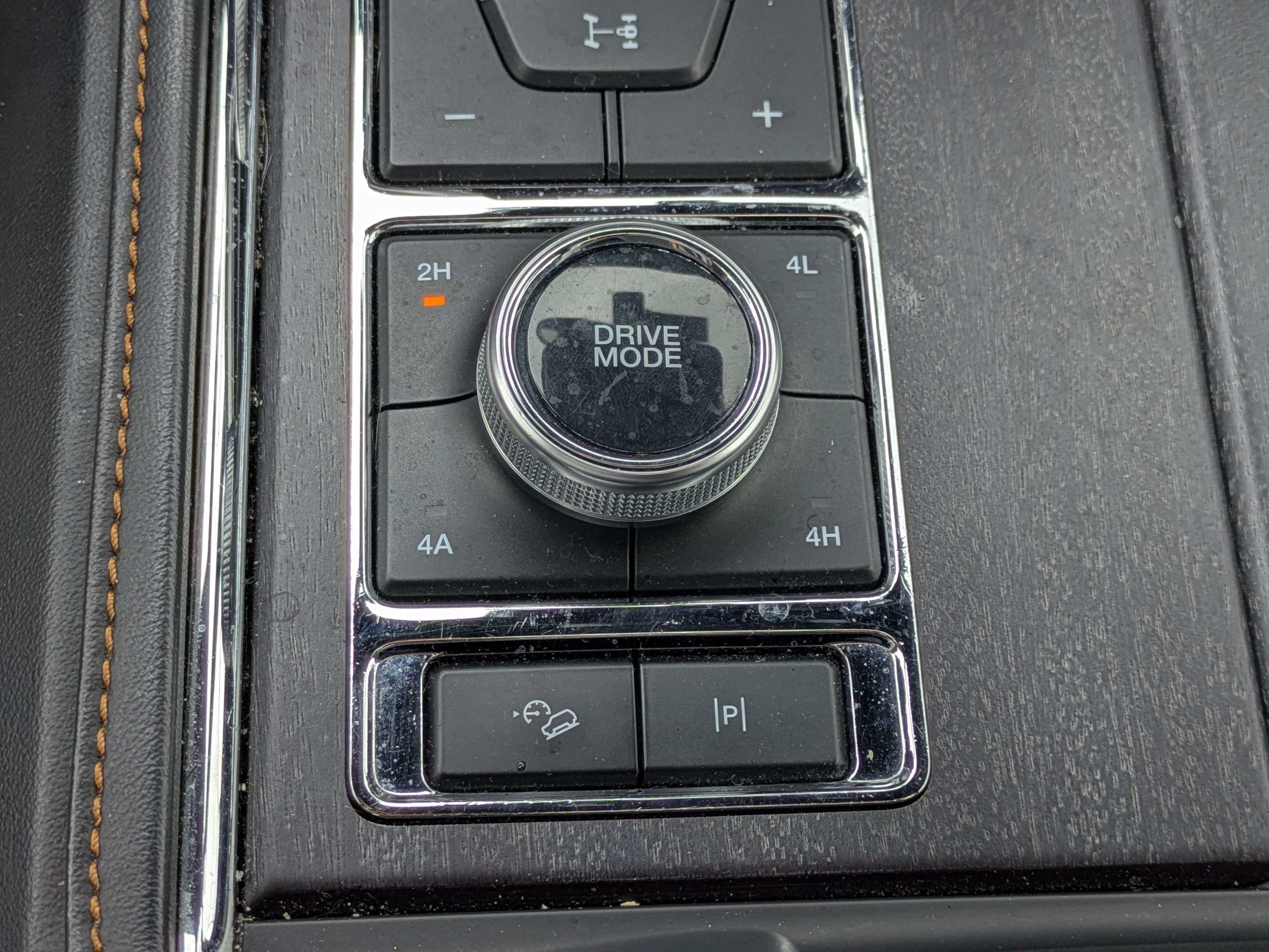Used 2024 Ford Expedition Max Platinum AWD/4WD image 34