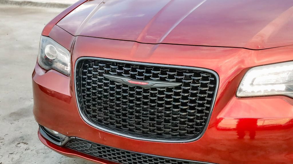 Used 2023 Chrysler 300 S image 6
