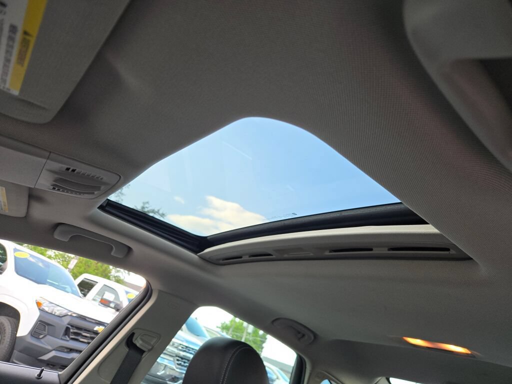 Used 2013 Buick Verano Leather FWD image 26
