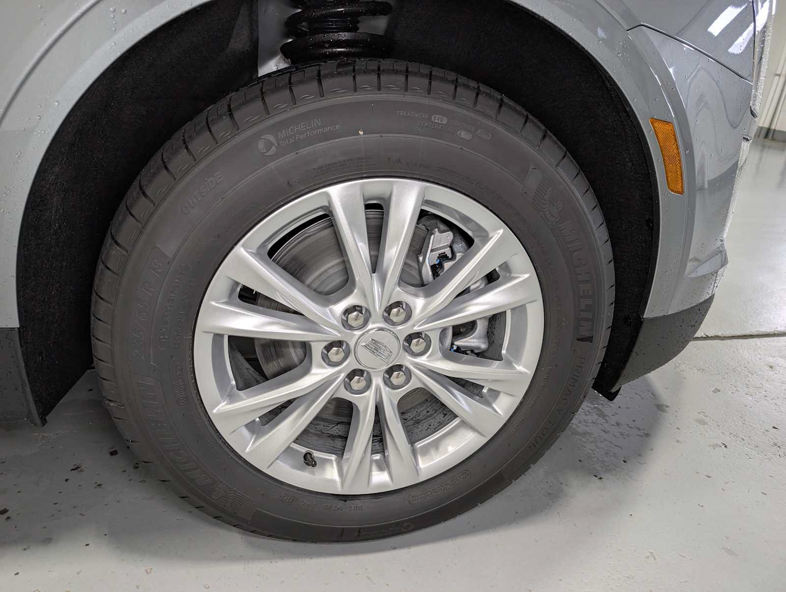New 2026 Cadillac XT5 Luxury w/ LPO, Floor Liner Package AWD/4WD image 3