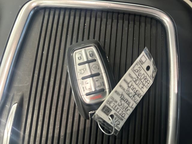 Used 2017 Chrysler Pacifica Touring-L Plus w/ Tire & Wheel Group FWD image 37