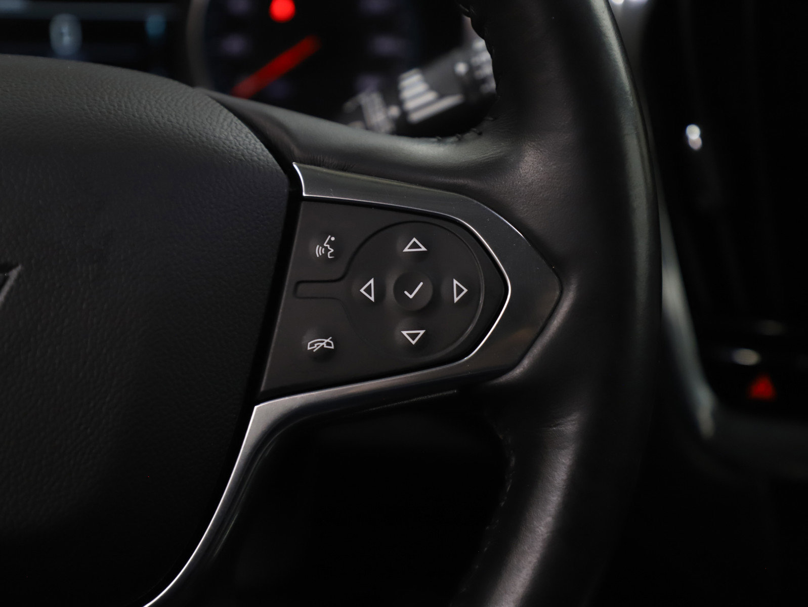 Used 2018 Chevrolet Traverse LT w/ LPO, Floor Liner Package image 20