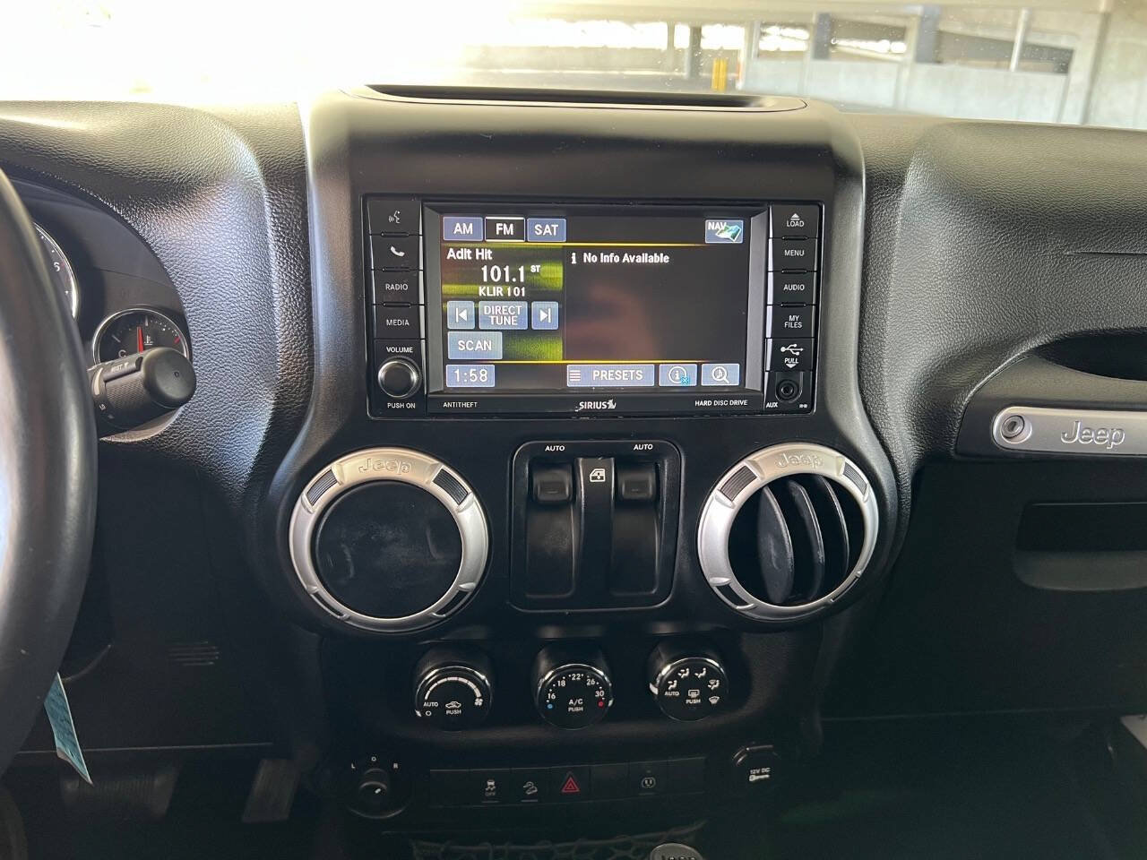 Used 2013 Jeep Wrangler Sahara w/ Connectivity Group AWD/4WD image 12