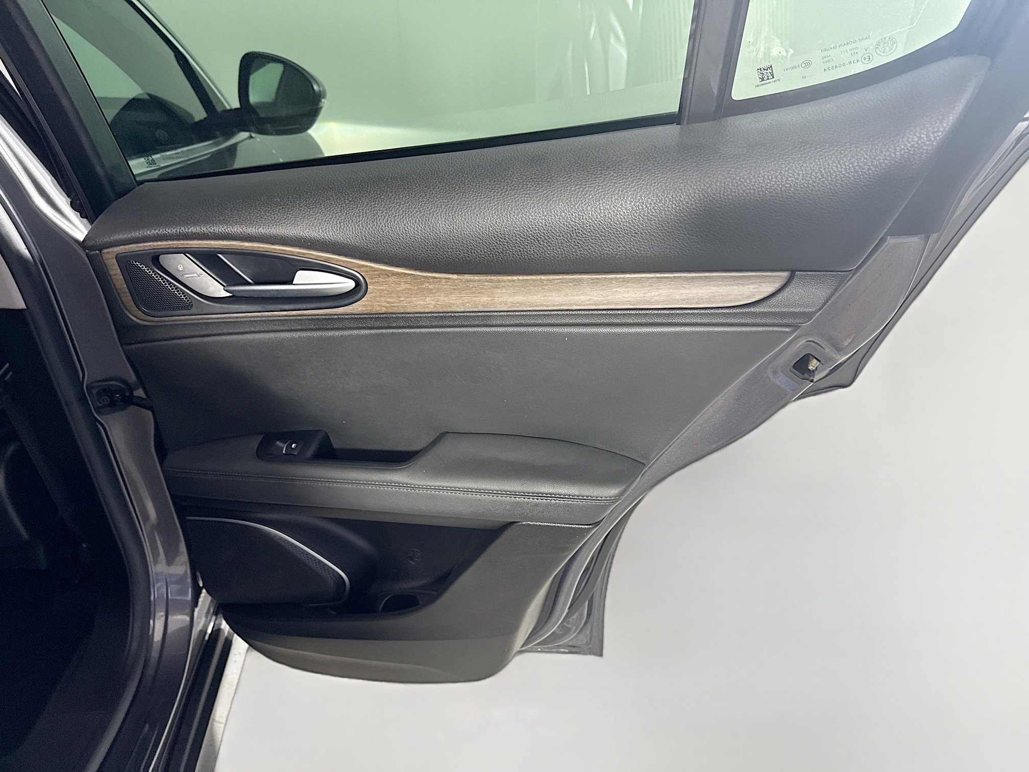 Used 2018 Alfa Romeo Stelvio Ti image 28