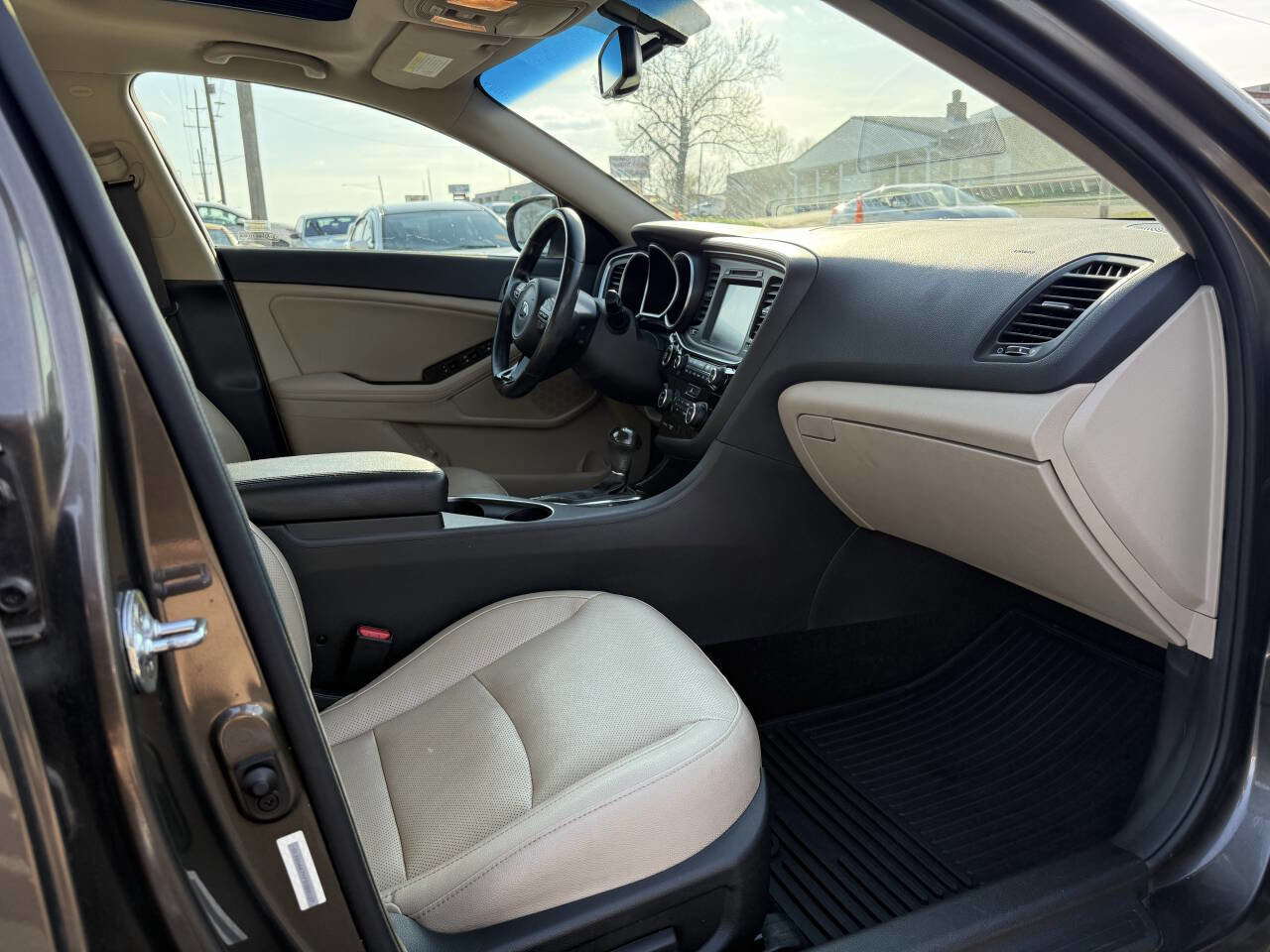 Used 2015 Kia Optima EX w/ EX Premium Package image 9