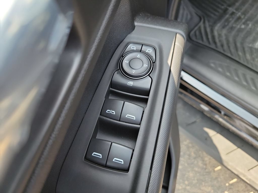 Certified 2026 Chevrolet Silverado 1500 Custom RWD image 28