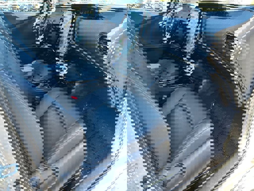 Used 2017 Toyota Prius Prime Advanced image 26