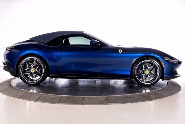 Used 2025 Ferrari Roma Spider image 11