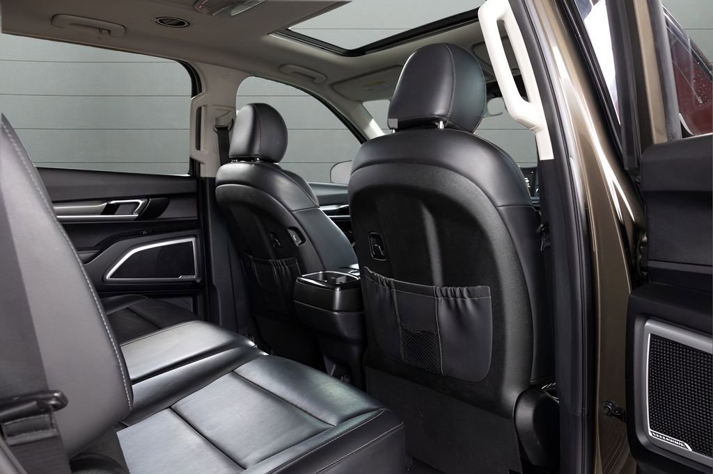Used 2020 Kia Telluride S w/ S 8 Passenger Seating Package AWD/4WD image 67