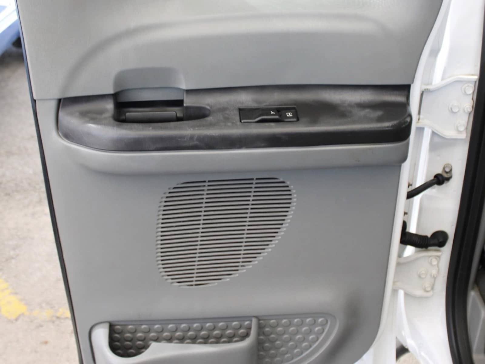 Used 2005 Ford F250 XLT AWD/4WD image 18