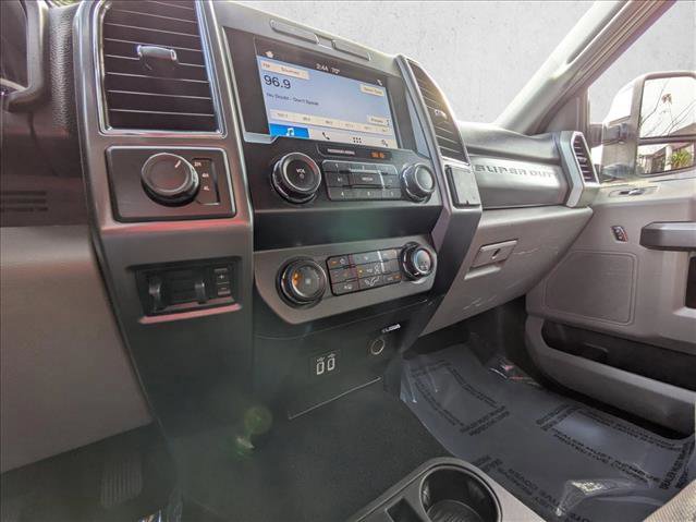 Used 2019 Ford F250 XLT w/ XLT Premium Package image 15