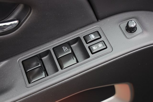 Used 2022 Nissan Frontier SV image 21