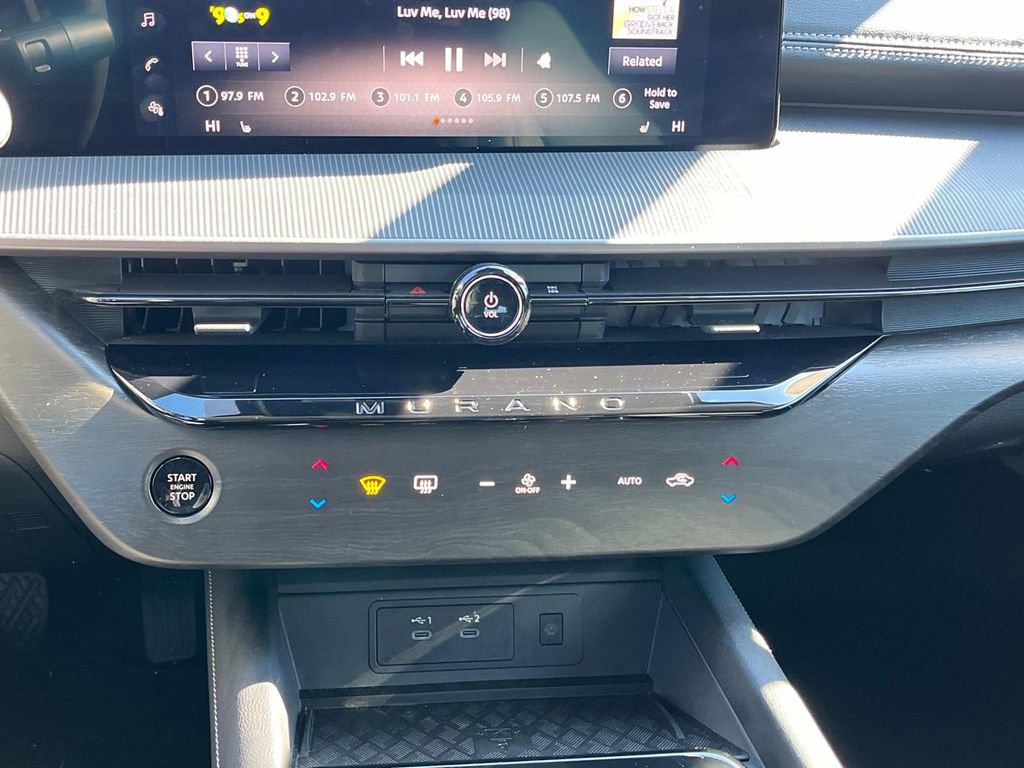 Certified 2025 Nissan Murano SV image 38