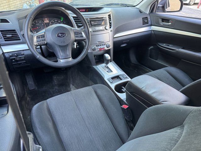 Used 2013 Subaru Outback 2.5i Premium AWD/4WD image 11