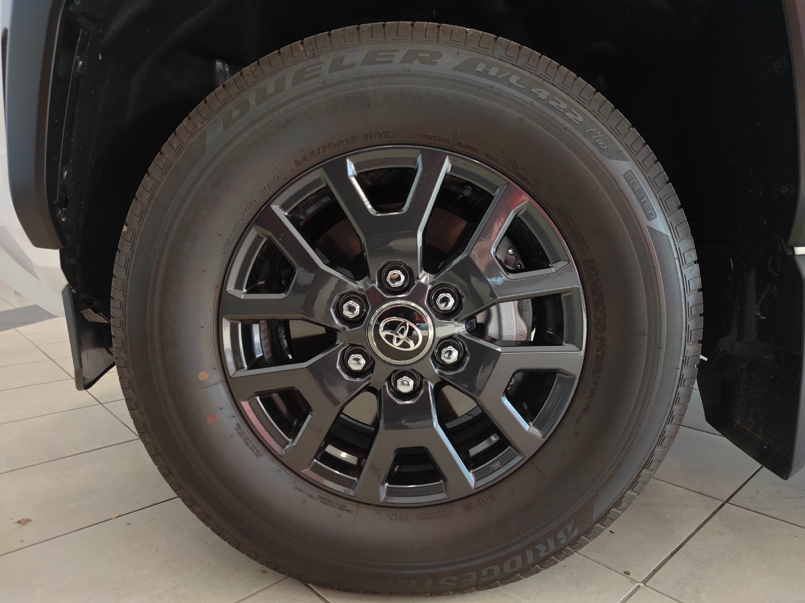 Used 2026 Toyota 4Runner SR5 RWD image 8