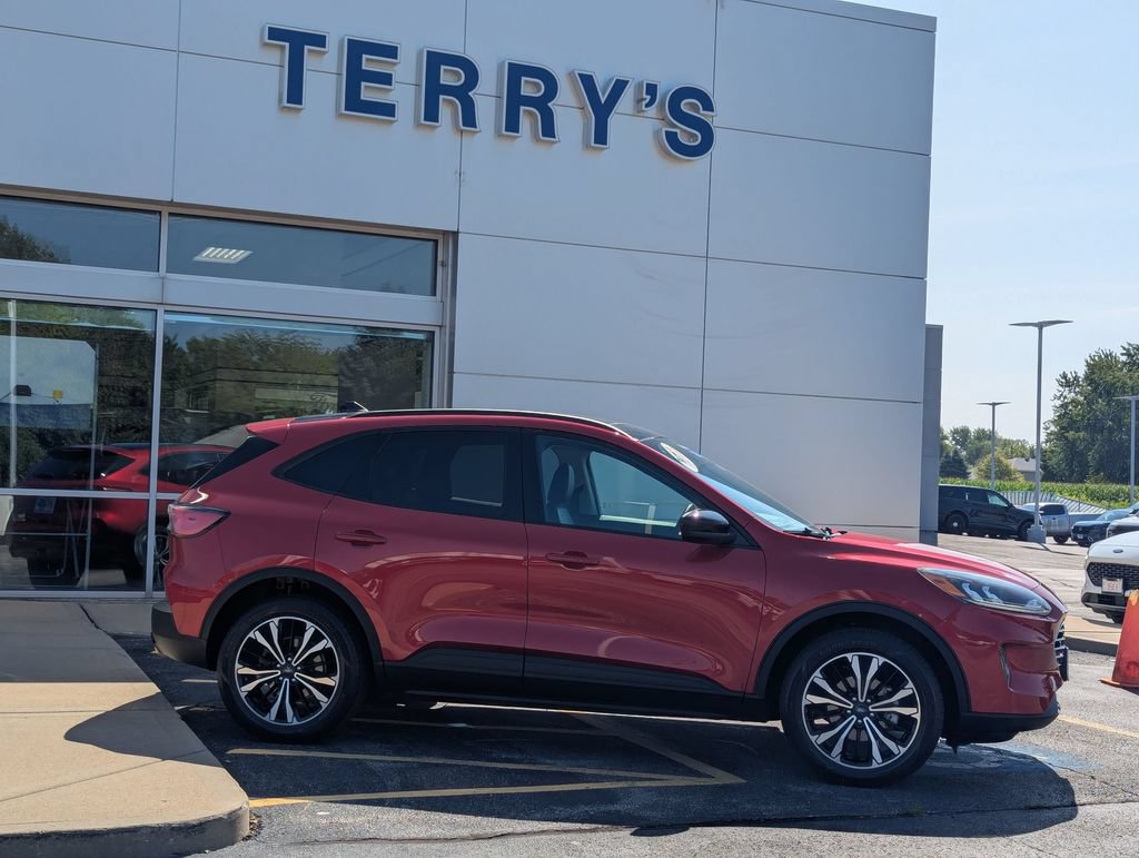 Used 2022 Ford Escape SEL w/ SEL Stealth AWD Package image 2