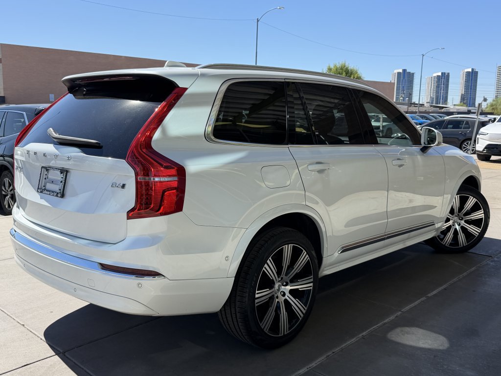 Used 2024 Volvo XC90 B6 Plus w/ Protection Package AWD/4WD image 4