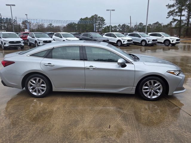 Used 2021 Toyota Avalon XLE image 8