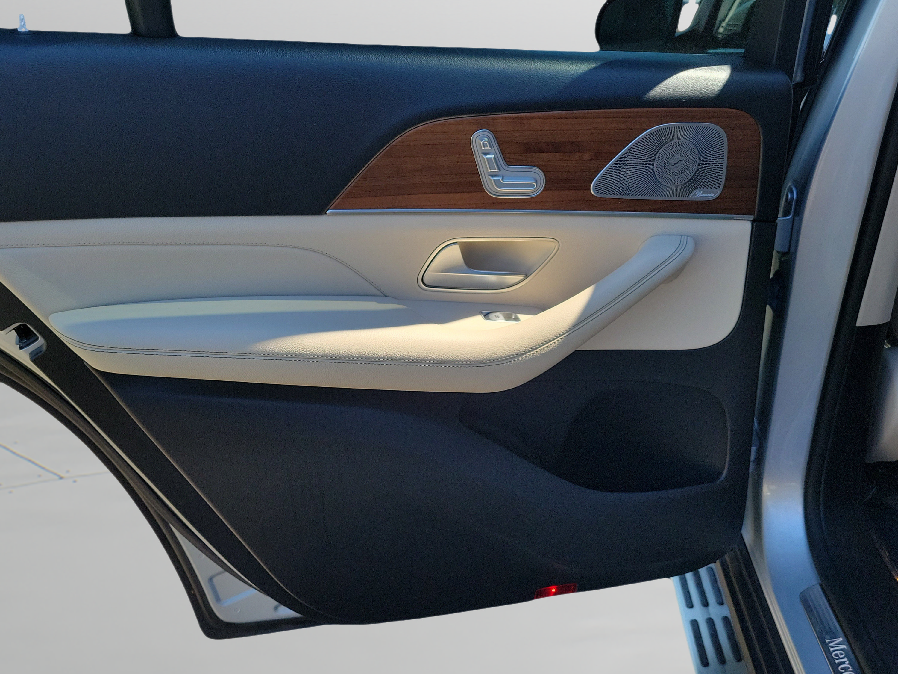 Certified 2021 Mercedes-Benz GLS 450 4MATIC image 7