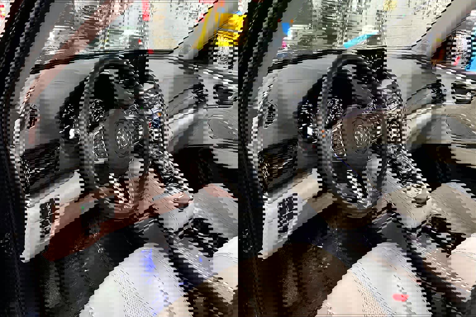 Used 2025 Acura RDX SH-AWD w/ Technology Package image 18