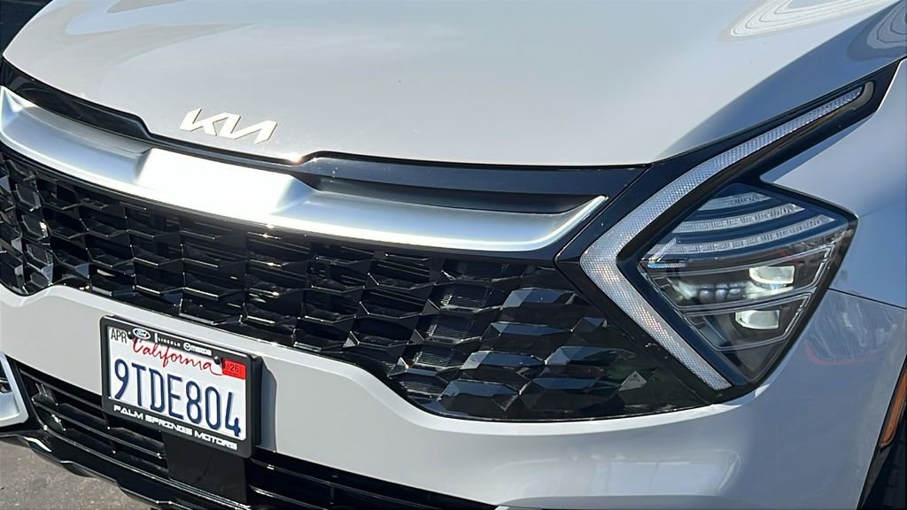 Used 2025 Kia Sportage SX image 4