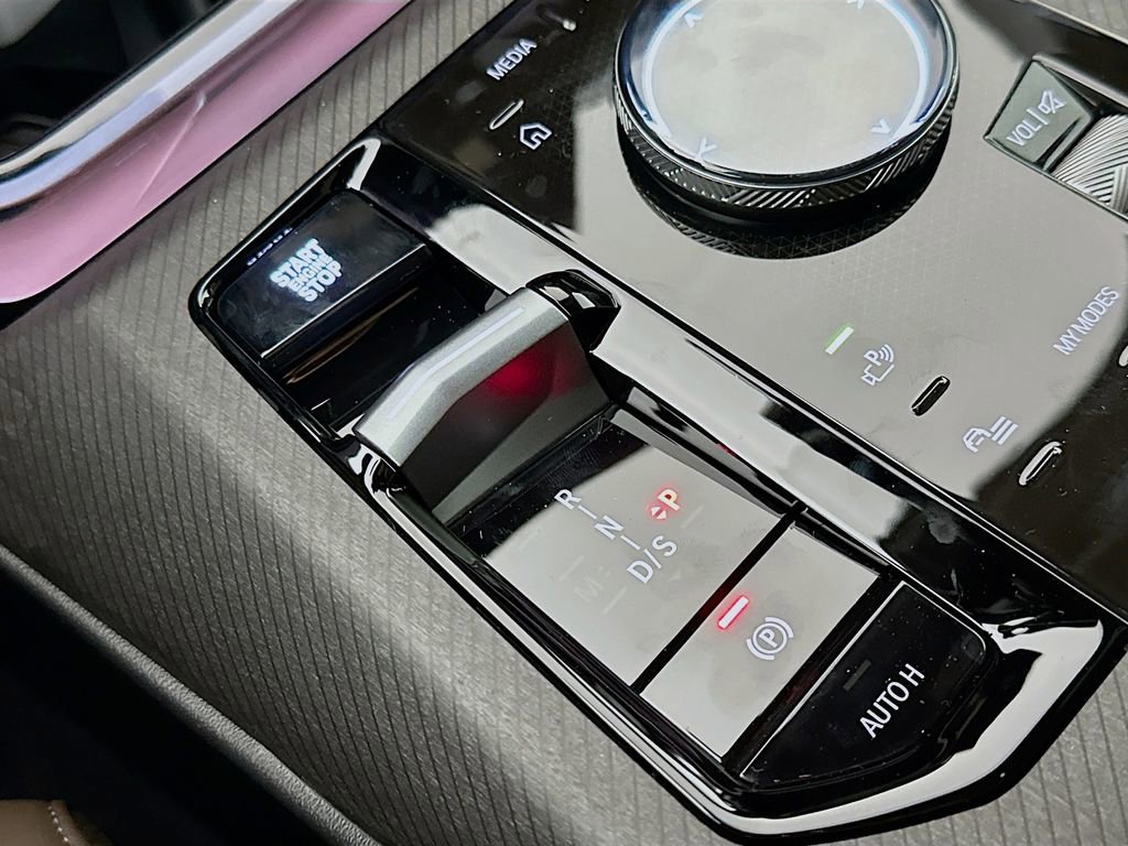 Used 2026 BMW X3 xDrive30 w/ Premium Package image 19