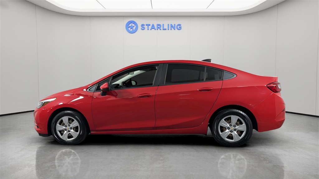 Used 2018 Chevrolet Cruze LS image 3