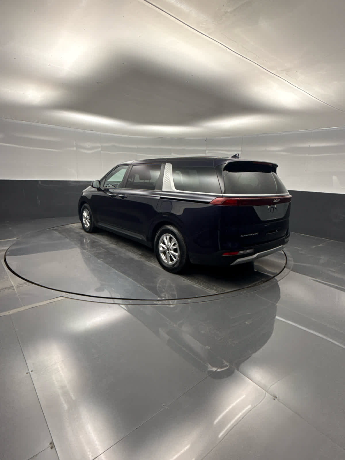 Used 2022 Kia Carnival LX FWD image 37