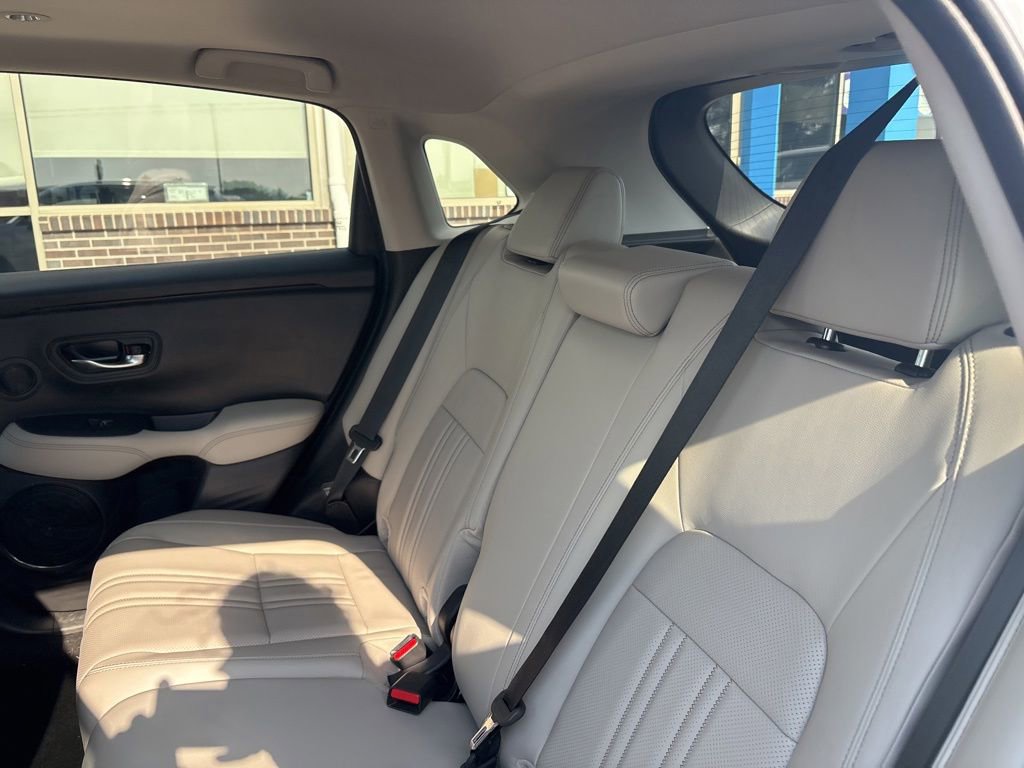 Used 2023 Honda HR-V EX-L image 38
