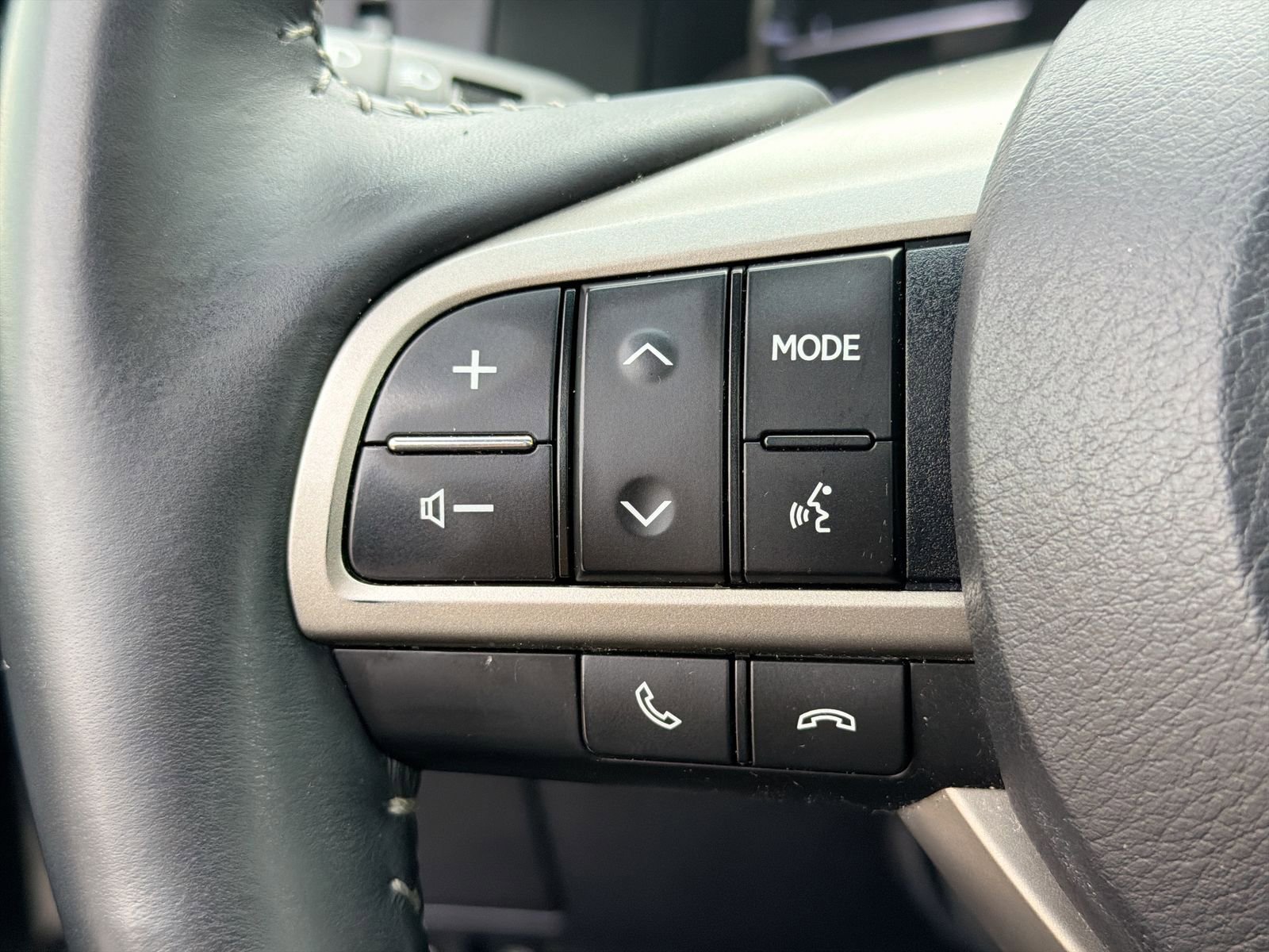 Used 2018 Lexus ES 350 w/ Premier Package image 29
